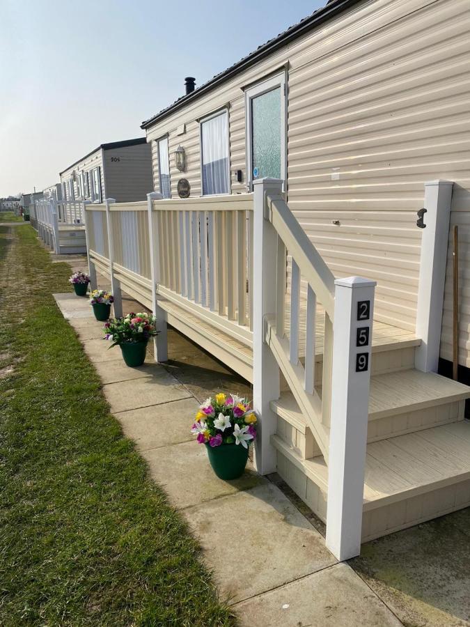 Golden Palm 8 Berth Chapel Saint Leanords, Ingoldmells, Skegness Caravan Экстерьер фото